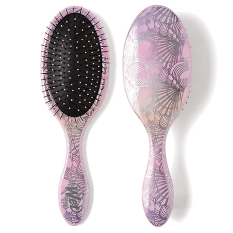 pink sea shells brush
