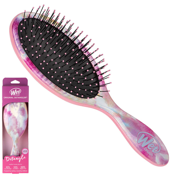 detangling brush in pink